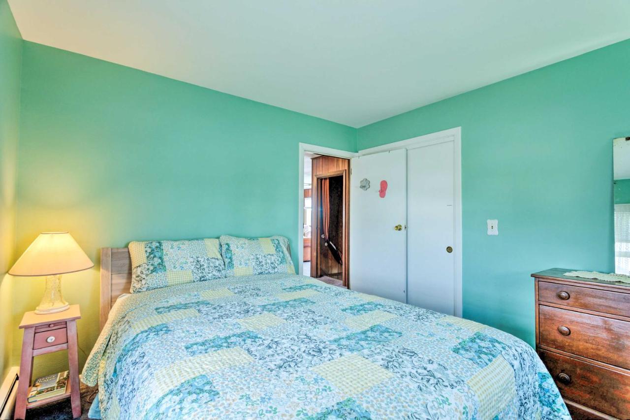 Rhode Island Oceanview Retreat Walk To Shore! นาร์รากันเซตต์ ภายนอก รูปภาพ
